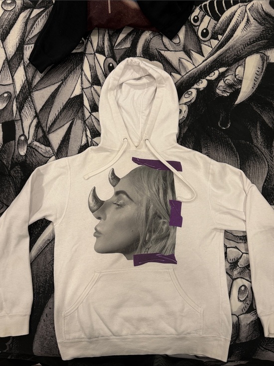 Lady Gaga Sweaters - Lady Gaga Joanne World Tour 2017 White Graphic Hoodie